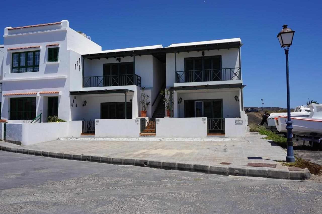 Apartamentos El Charcon Arrieta  Exterior photo